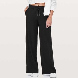 Lululemon On The Fly Pant *Wide Leg; 31"